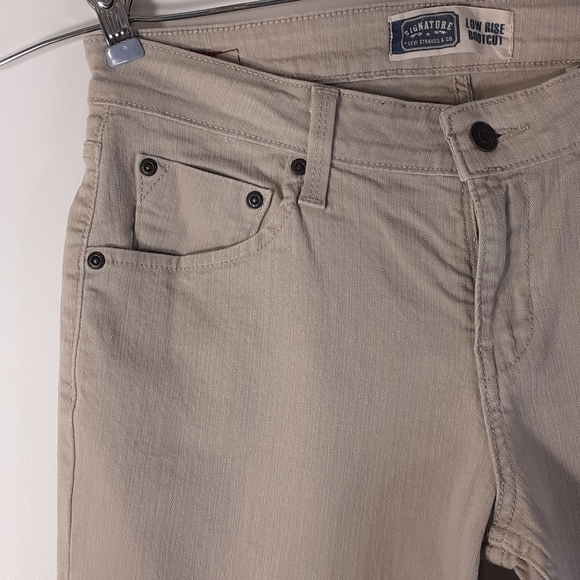 Signature by Levi Strauss Tan Low-Rise Bootcut 6P - Picture 5 of 16